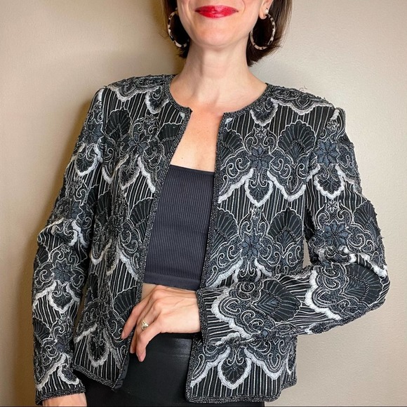 Vintage Jackets & Blazers - Vintage Y2K Art Deco grey silk beaded embroidered jacket Adrianna Papell M